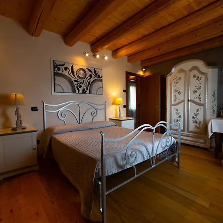 Riva Ratta Lantgård *